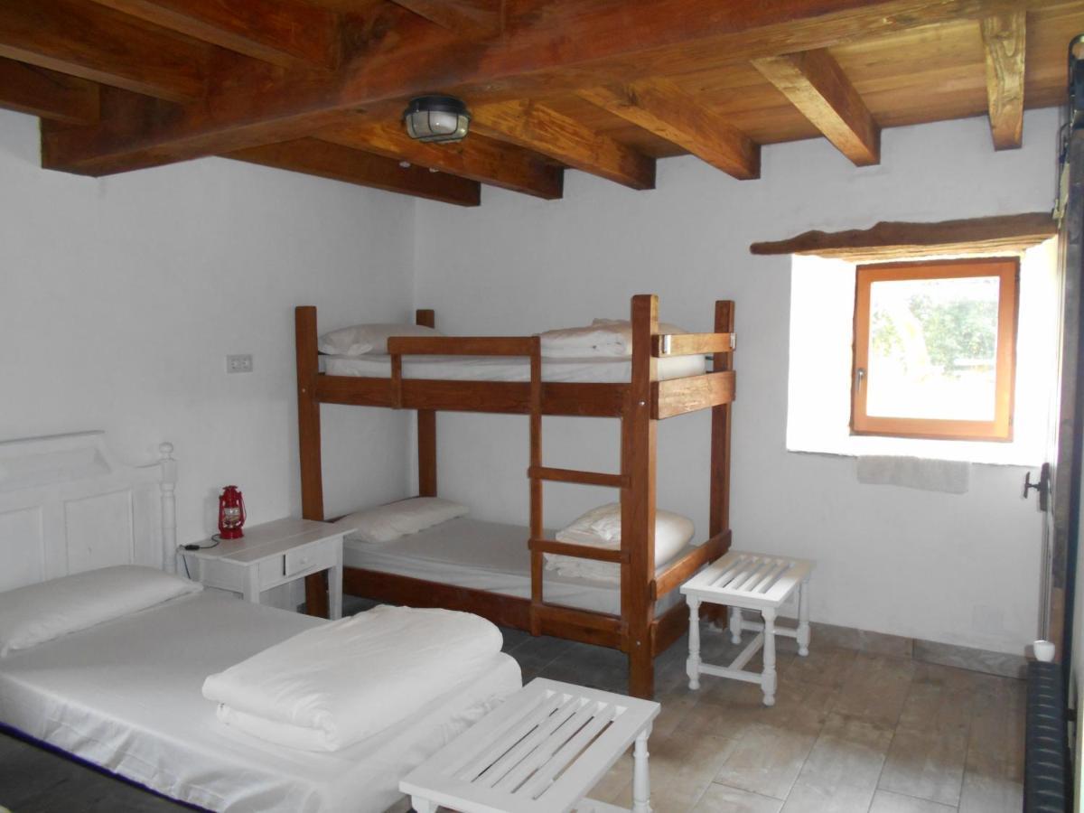 Albergue O Xistral Abadín Eksteriør bilde
